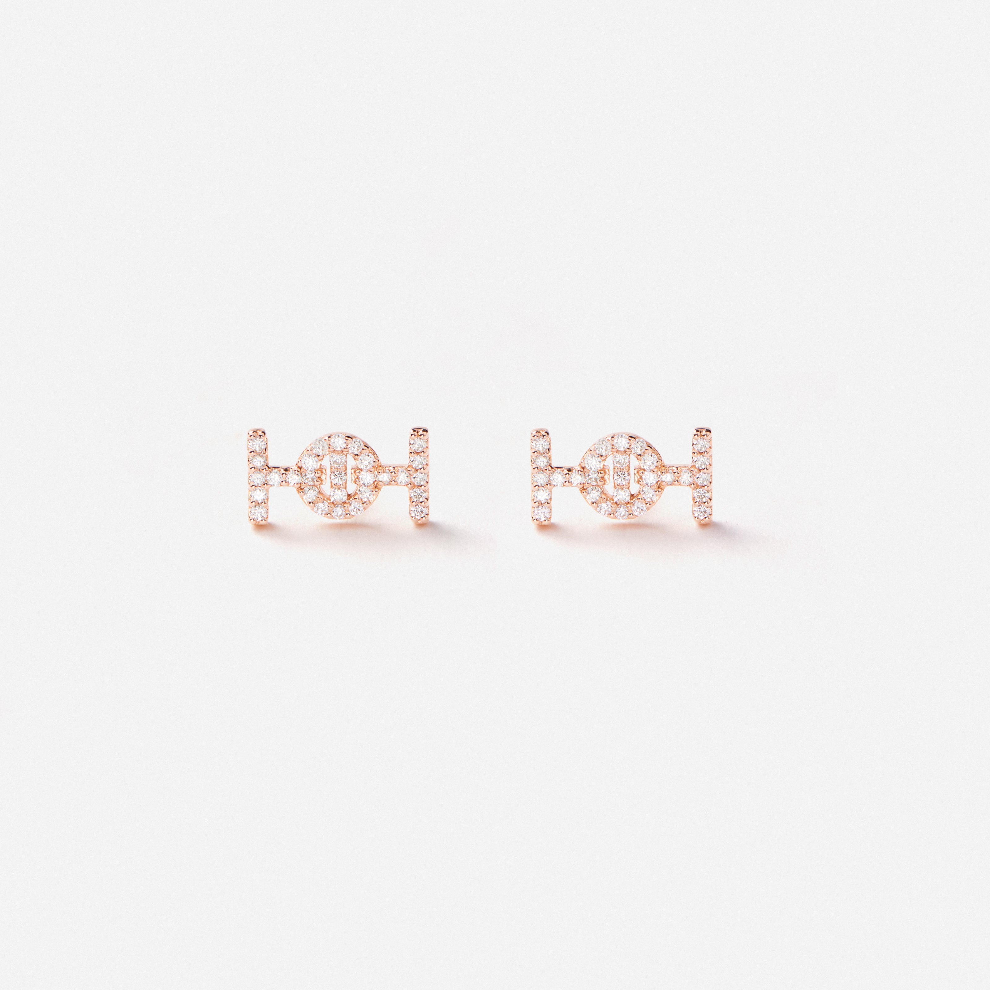 Challenge Studs in 18K Gold with White Diamonds — packaging, TOTI equestrian jewellery
